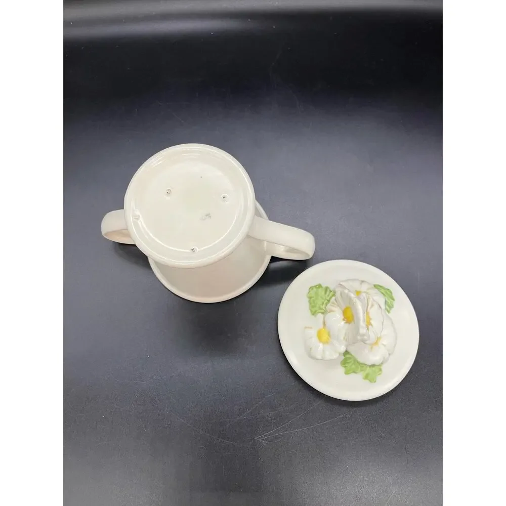 Vintage Metlox Sculptured Daisy Poppytrail Sugar Bowl with Lid